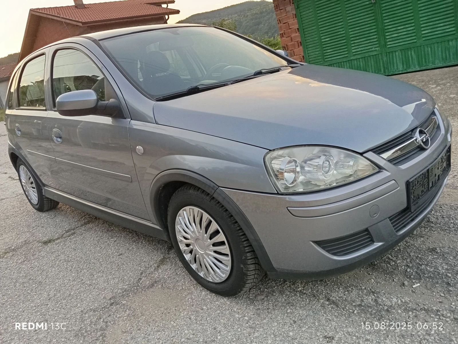 Opel Corsa 1.2 i * климатик*  - изображение 2