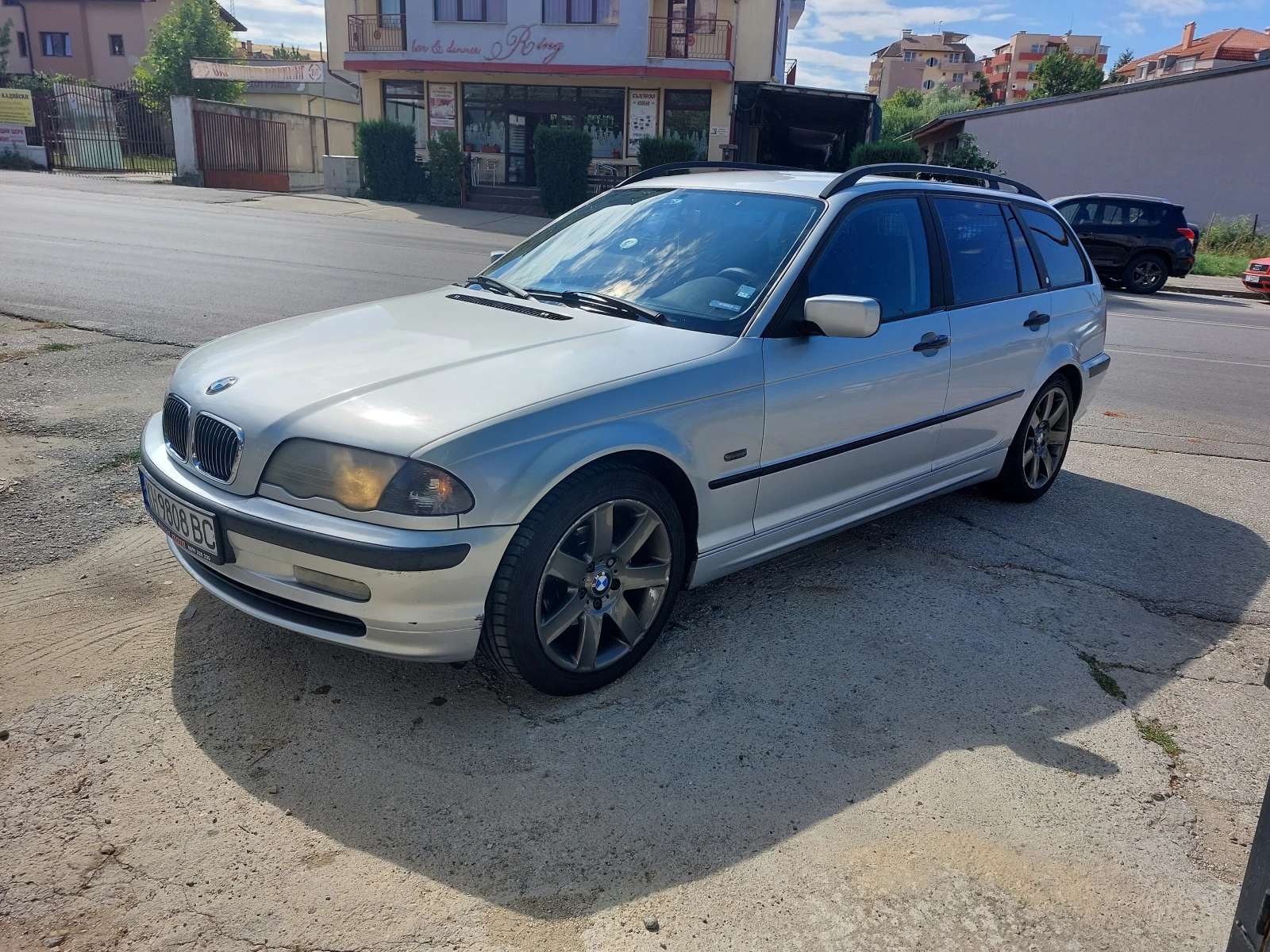 BMW 320 2.0D - изображение 5