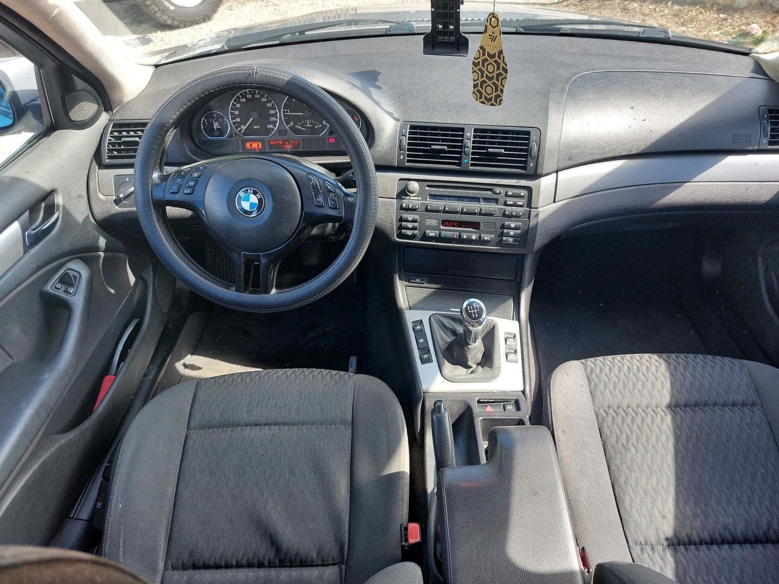 BMW 320 2.0D - изображение 8