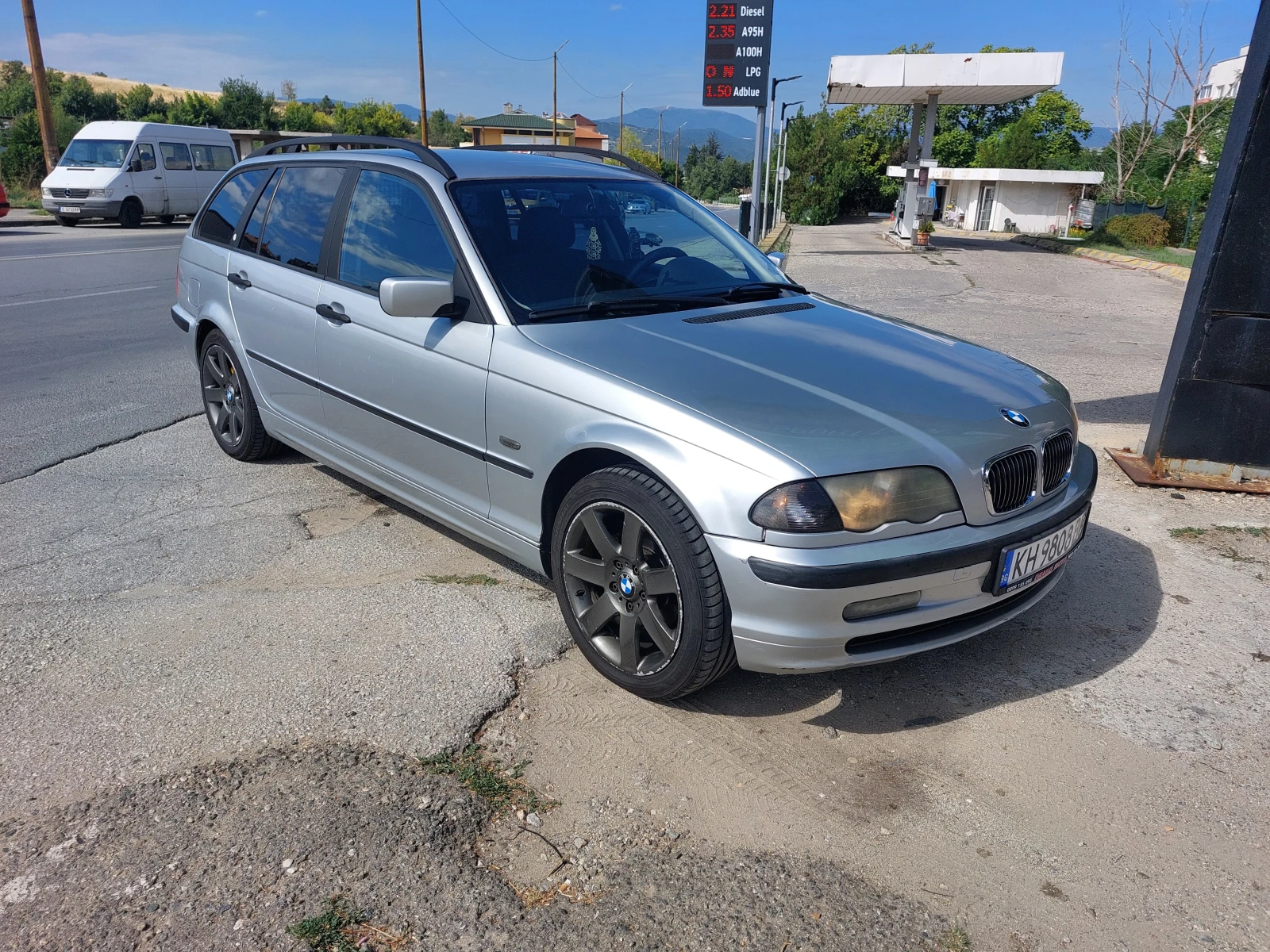 BMW 320 2.0D - изображение 2