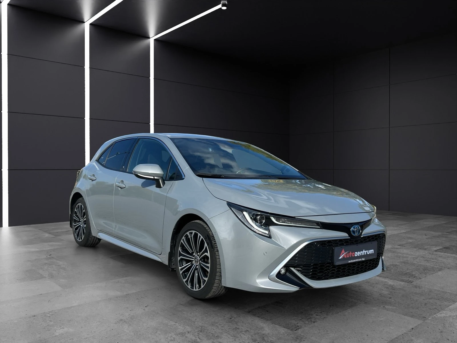 Toyota Corolla Hybrid Luxury | Mobile.bg — изображение 1