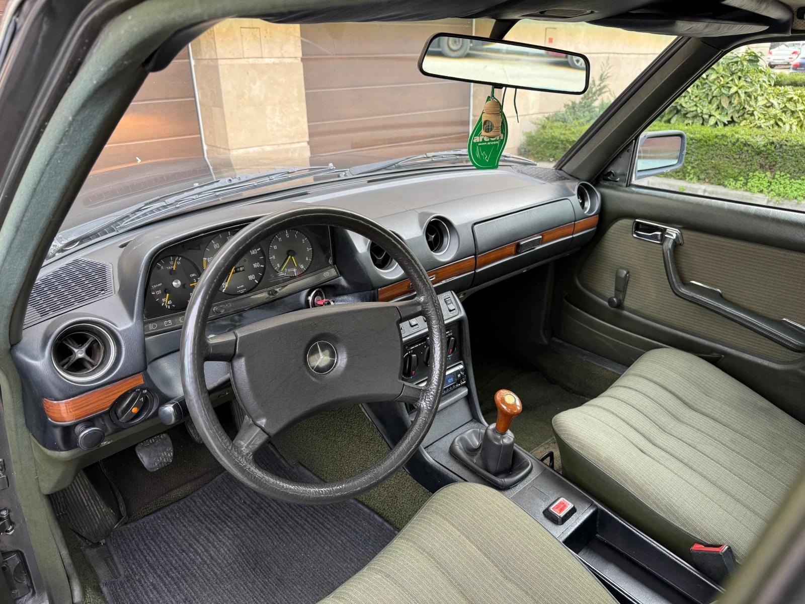 Mercedes-Benz 123 240D | Mobile.bg   11