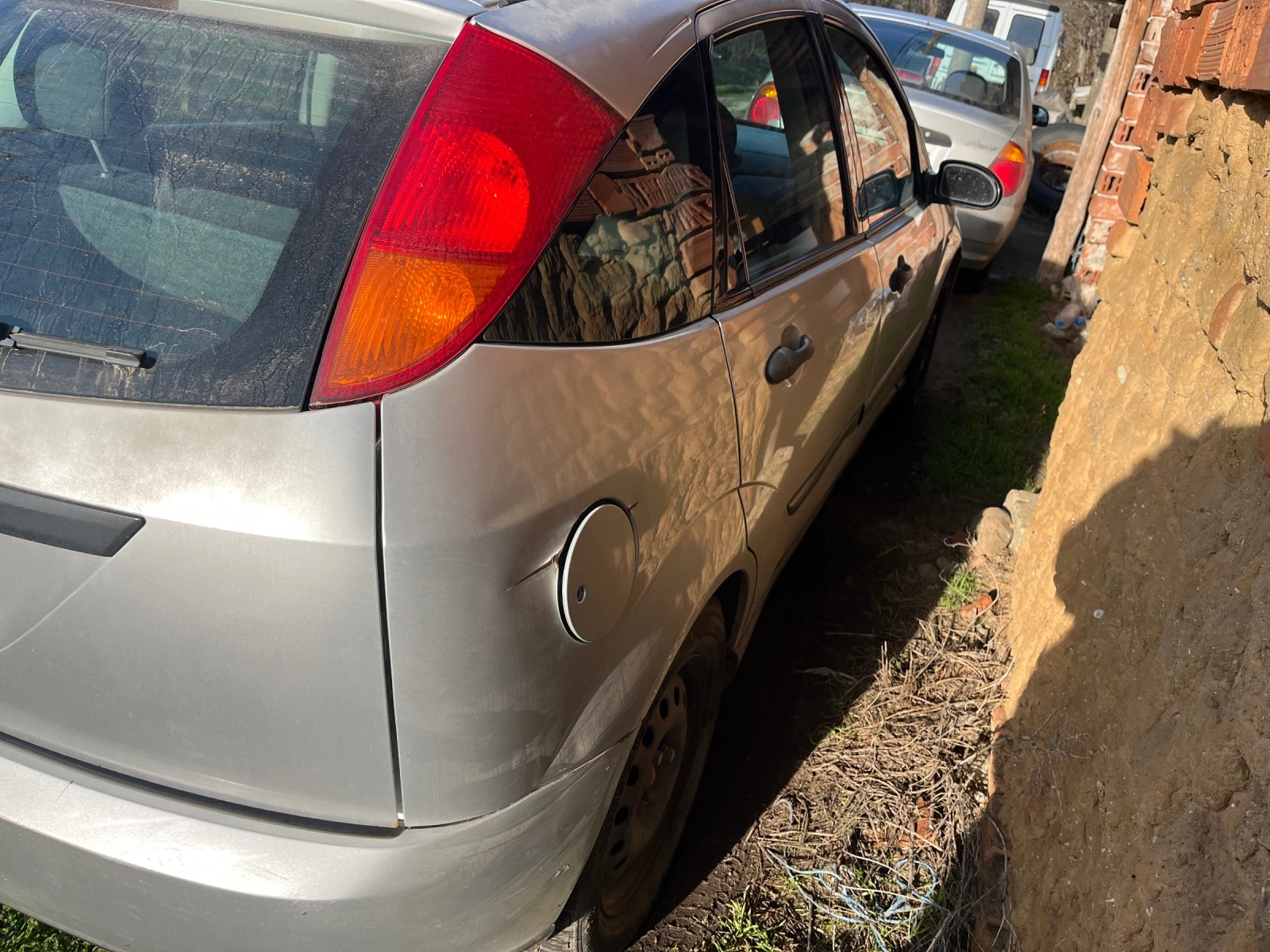 Ford Focus 1.4i - изображение 3