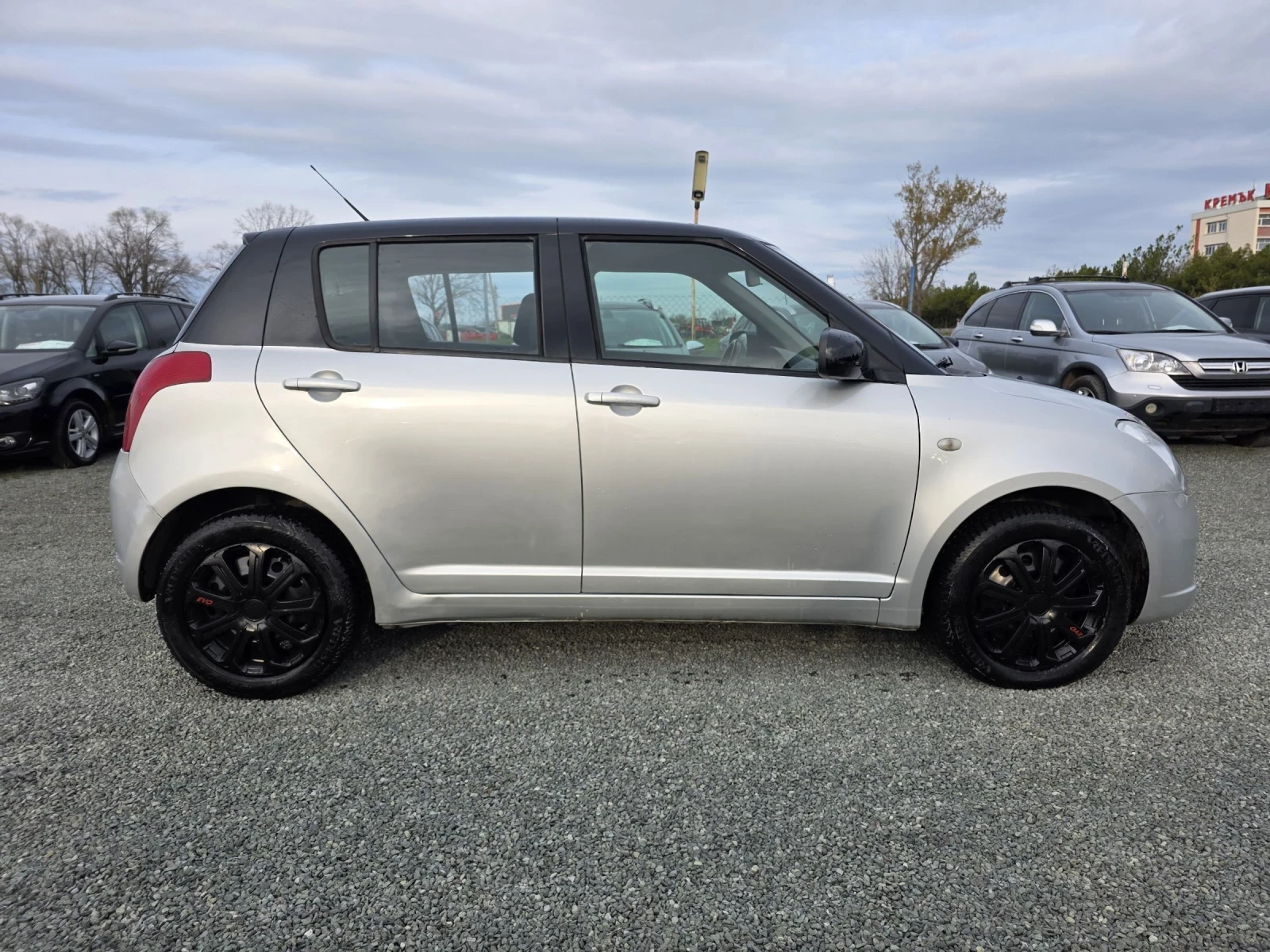 Suzuki Swift 4?4 навигация , снимка 4 - Автомобили и джипове - 53801537