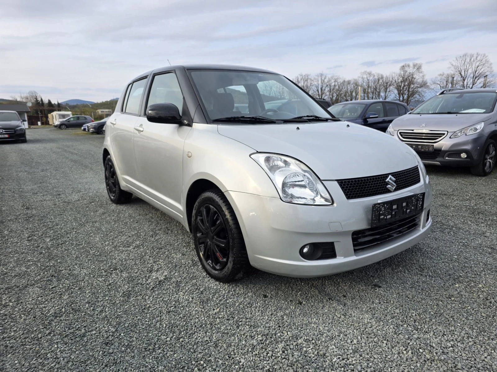 Suzuki Swift 4?4 навигация , снимка 3 - Автомобили и джипове - 53801537