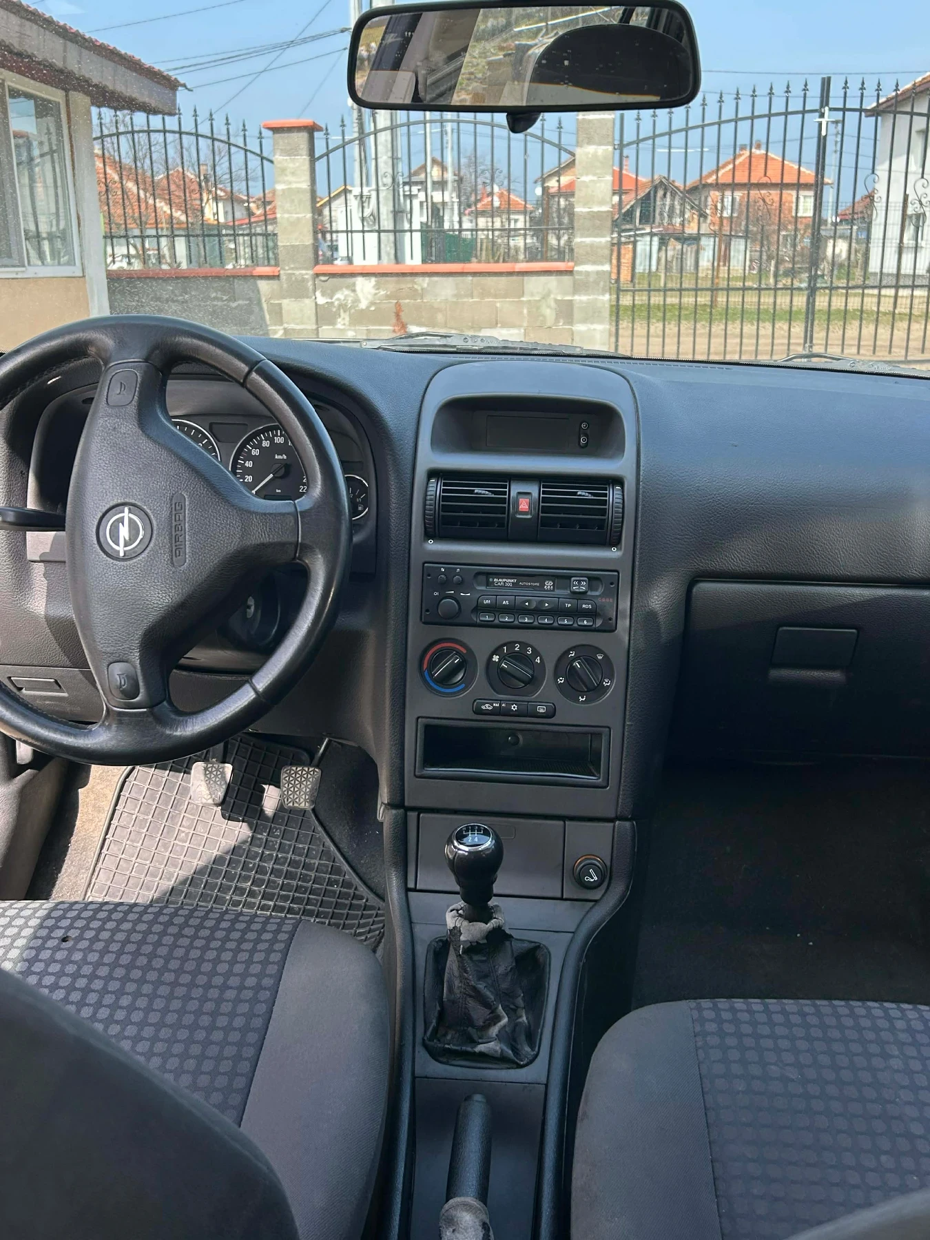 Opel Astra, снимка 8 - Автомобили и джипове - 53759667