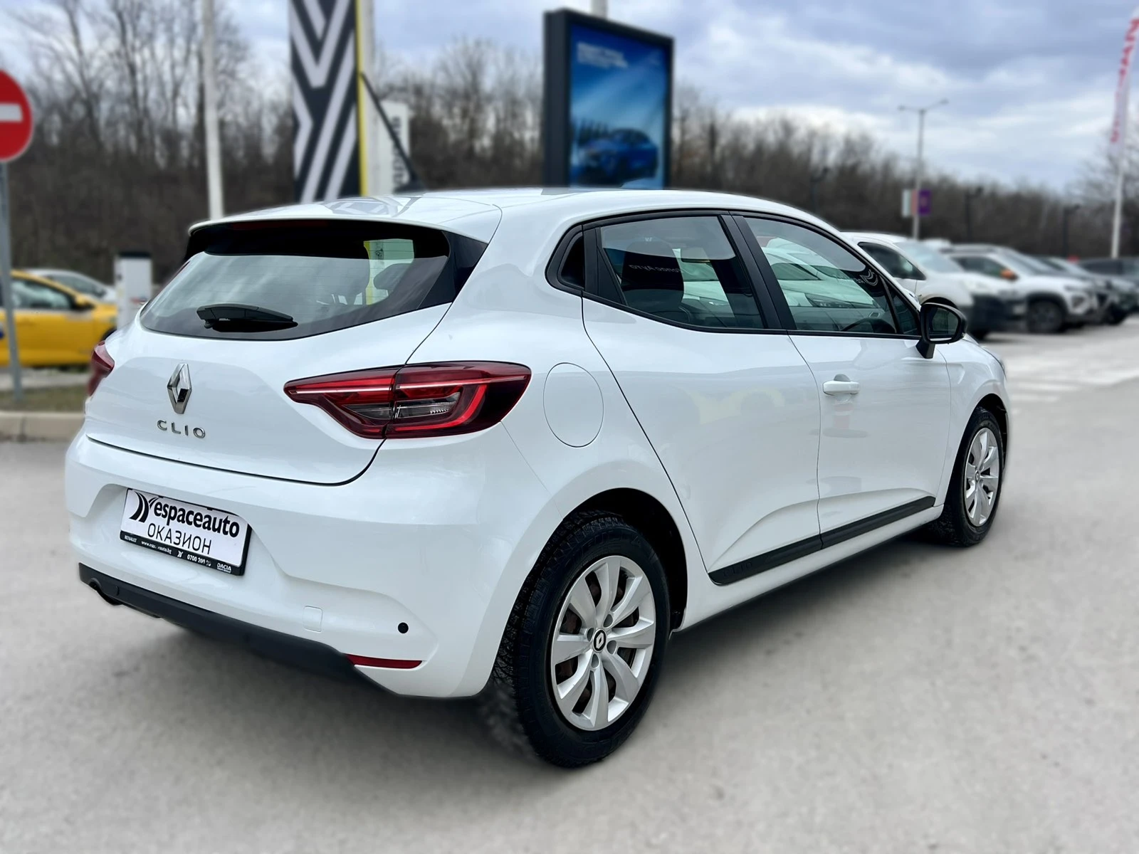 Renault Clio 1.0 TCe / 100 к.с., снимка 6 - Автомобили и джипове - 53900793