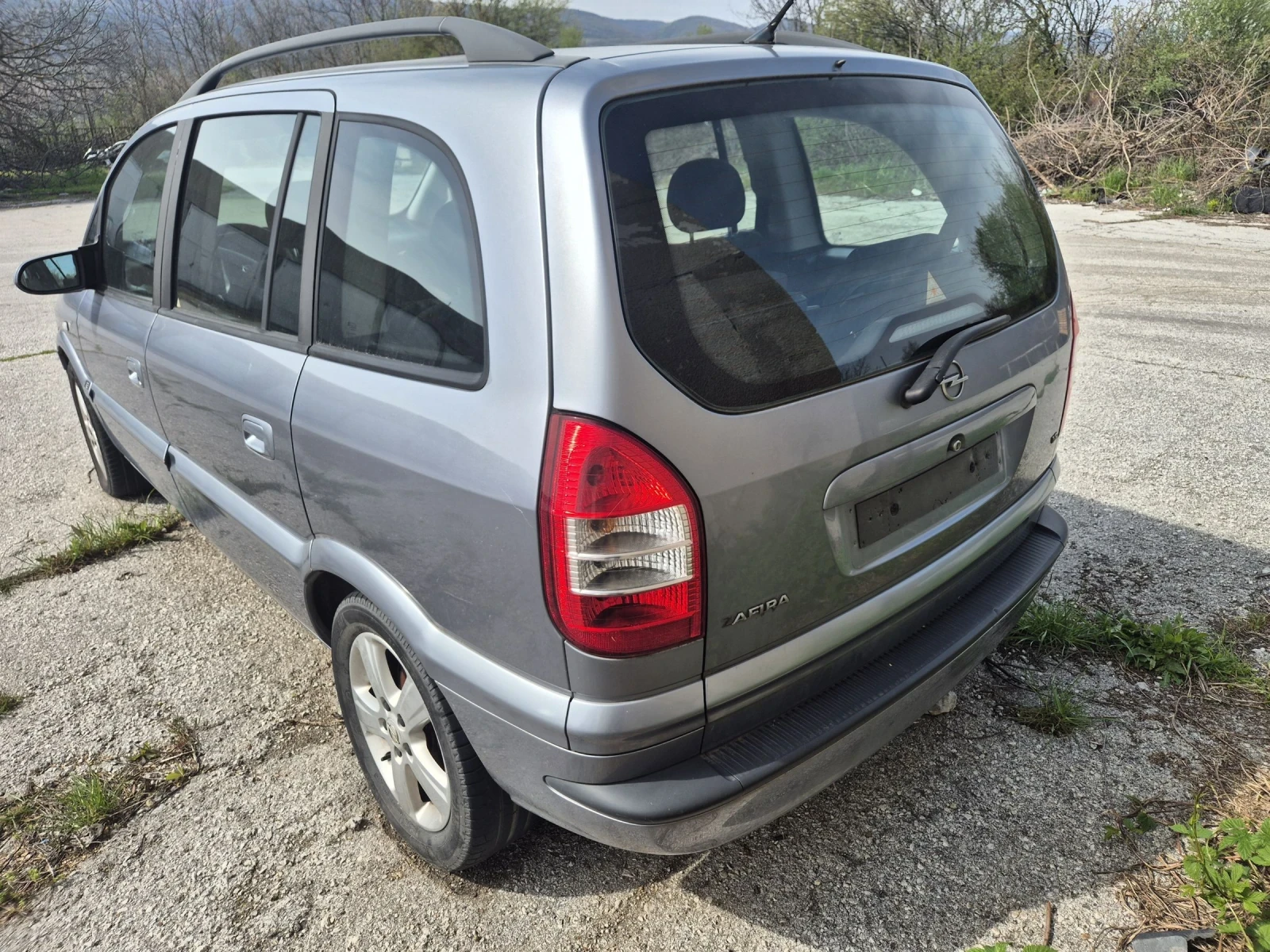Opel Zafira 1.8 125 к.с. АВТОМАТИК , снимка 4 - Автомобили и джипове - 54181648