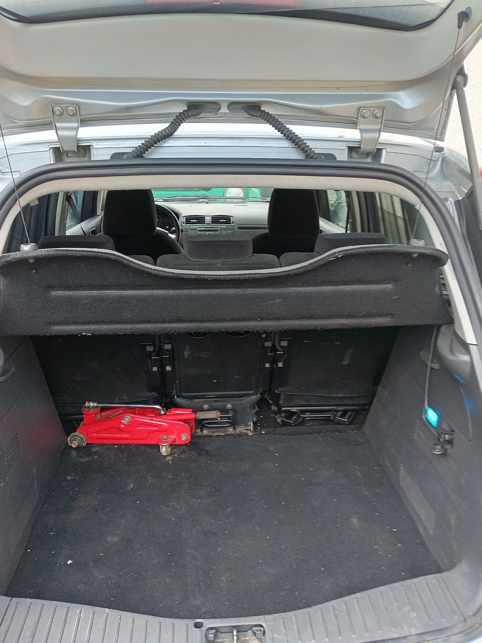 Ford C-max Chia, снимка 5 - Автомобили и джипове - 54865736
