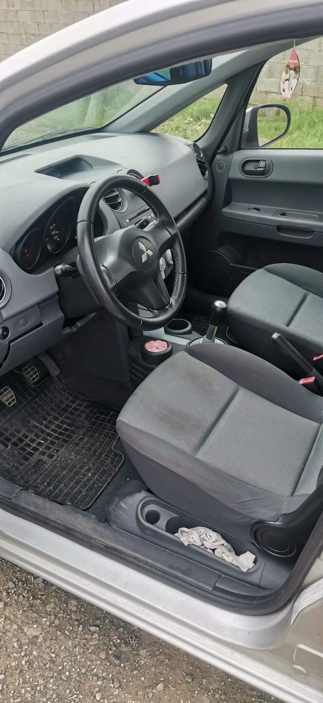 Mitsubishi Colt 1.1, снимка 7 - Автомобили и джипове - 54981322