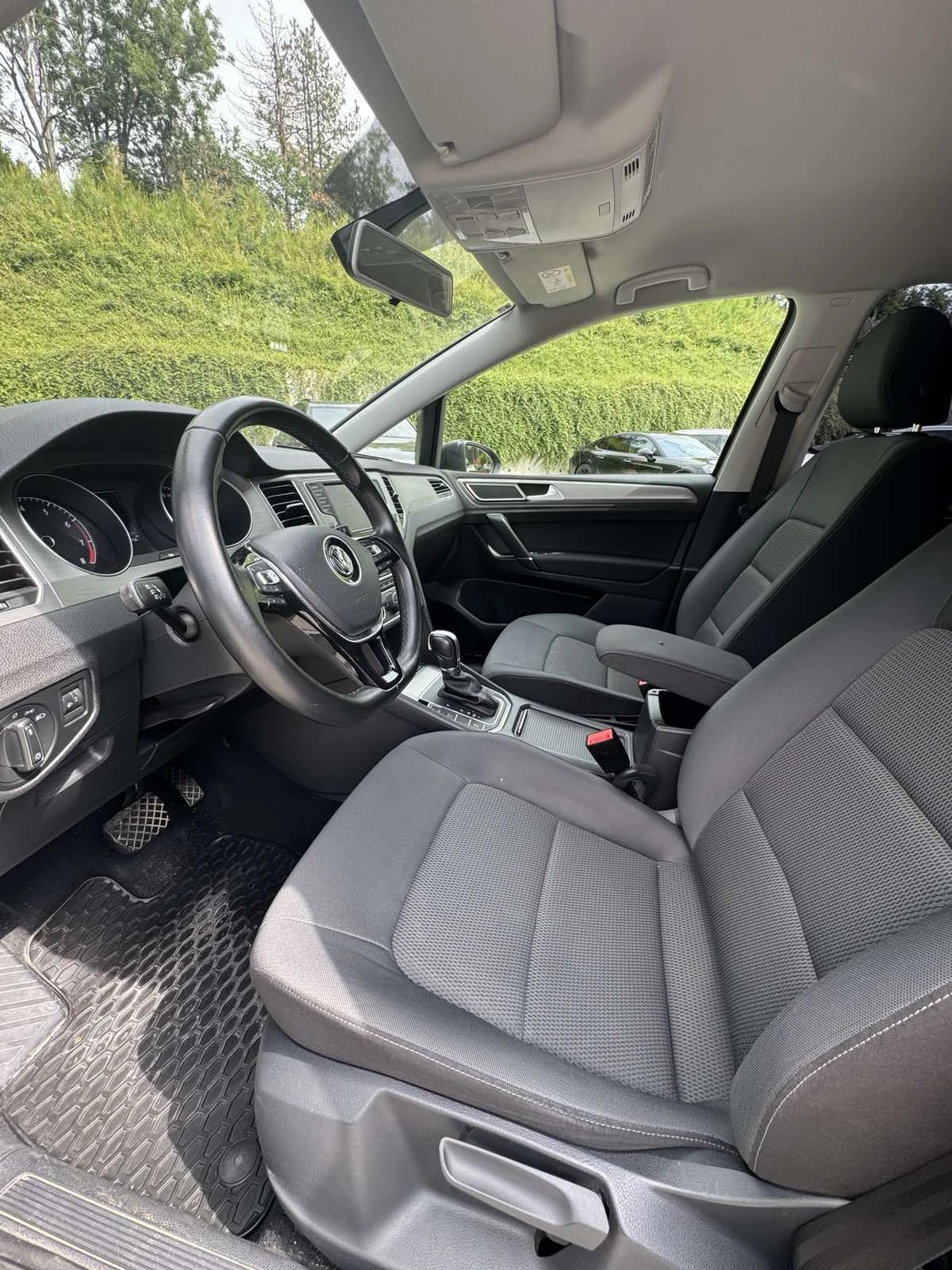 VW Golf SPORTSVAN, снимка 10 - Автомобили и джипове - 55273616