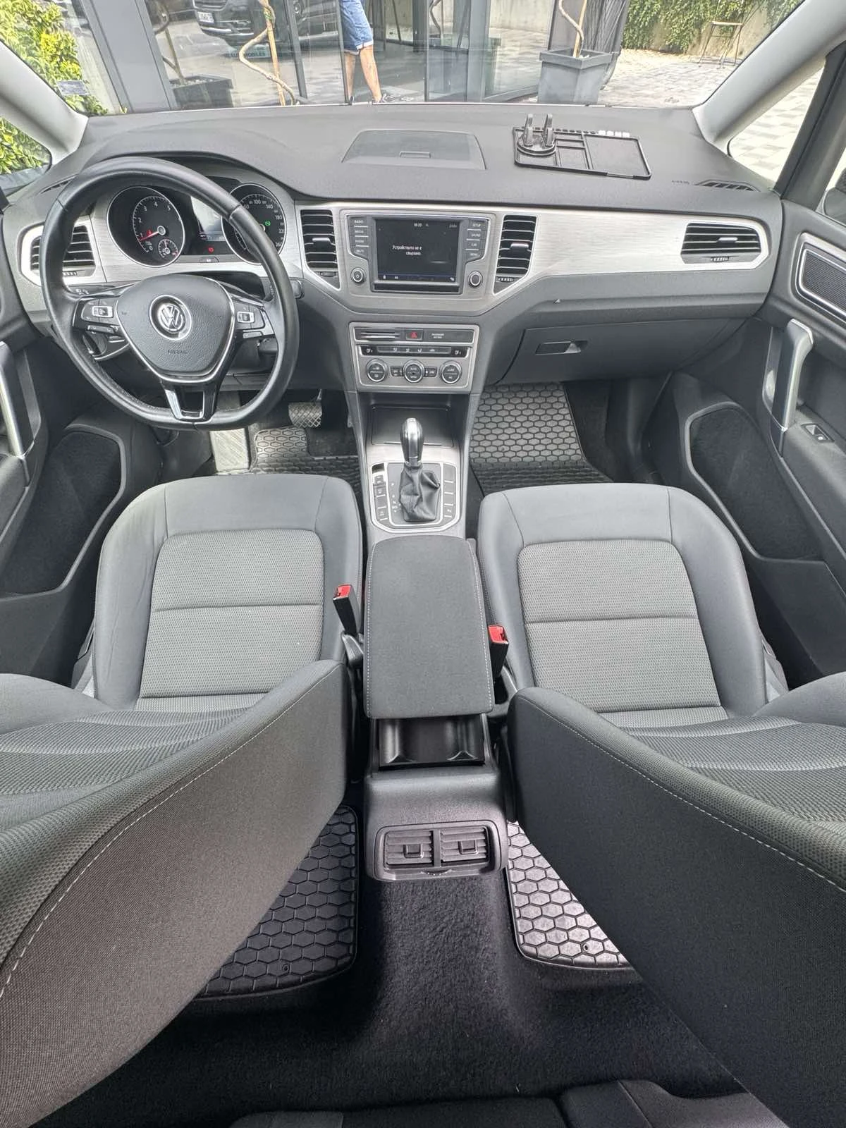 VW Golf SPORTSVAN, снимка 13 - Автомобили и джипове - 55273616