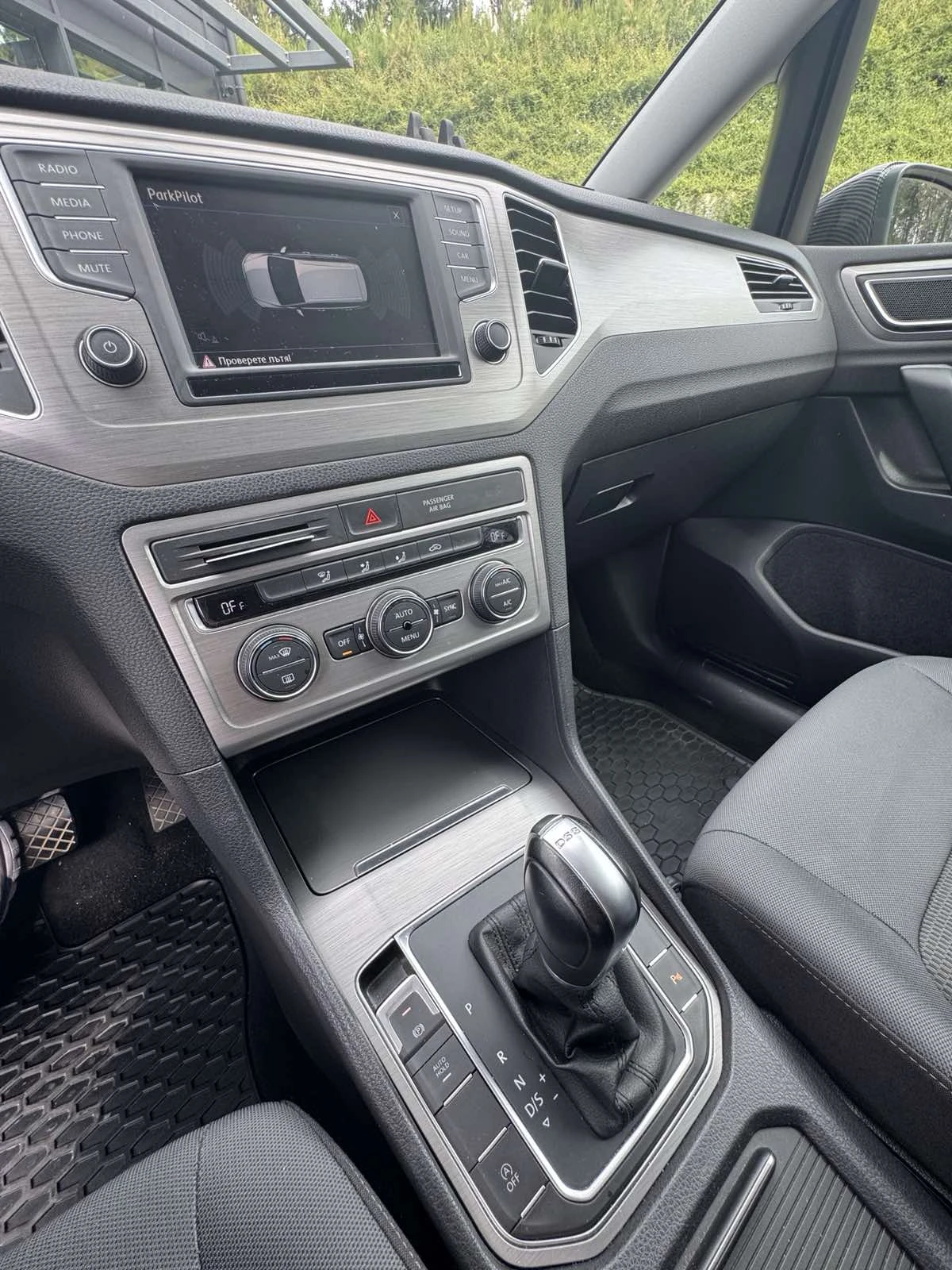 VW Golf SPORTSVAN, снимка 15 - Автомобили и джипове - 55273616