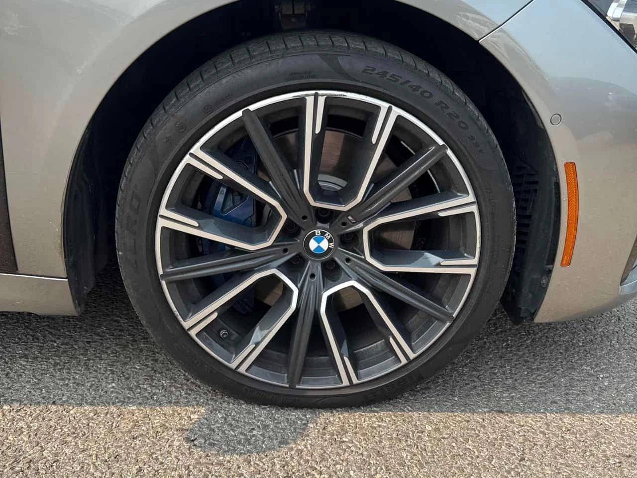 BMW 750 750i xDrive  CARFAX, снимка 7 - Автомобили и джипове - 55417817