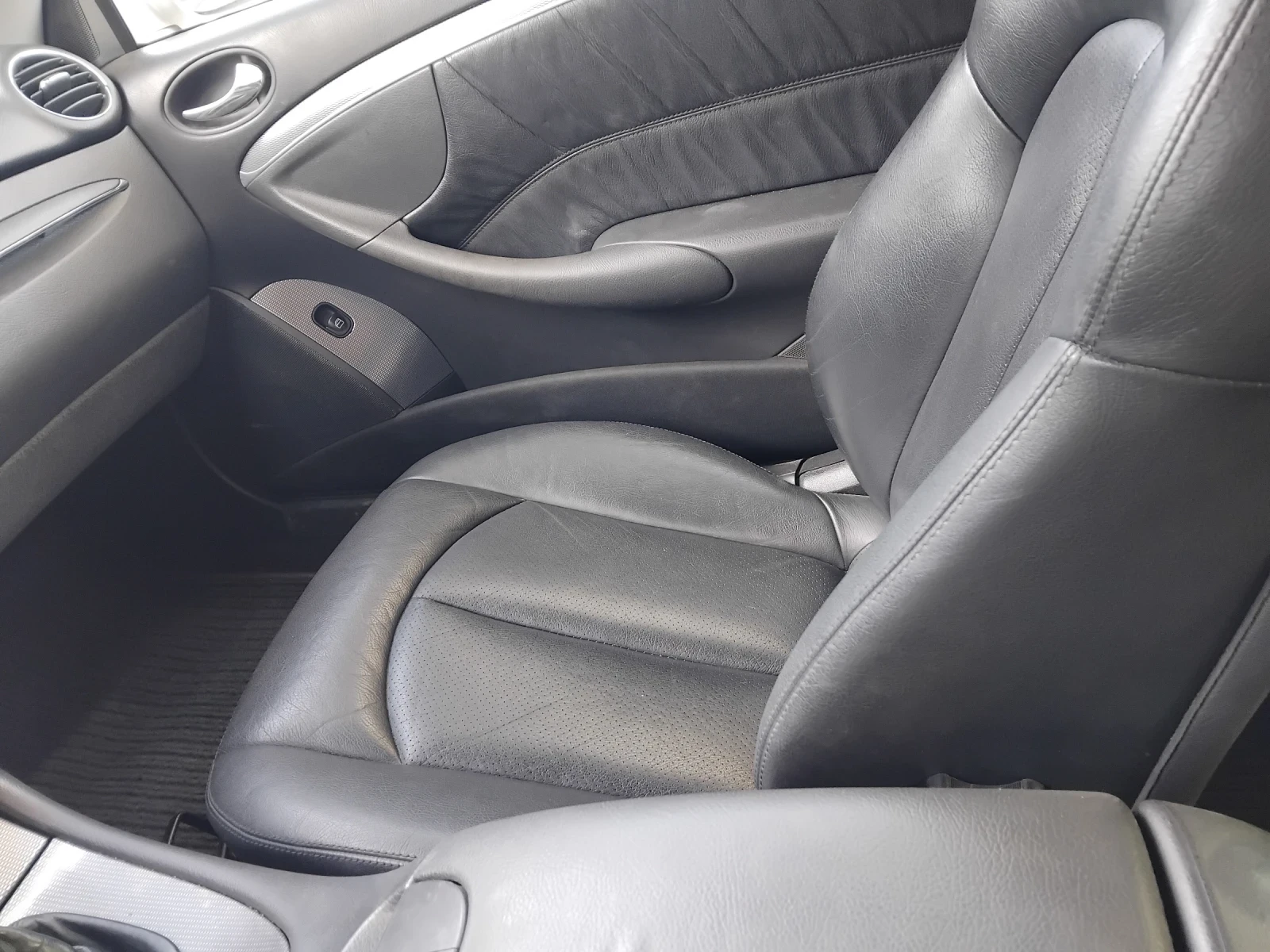 Mercedes-Benz CLK 200 Kompressor, снимка 7 - Автомобили и джипове - 55573919