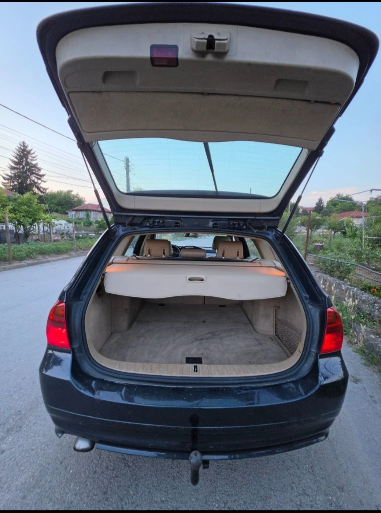 BMW 320, снимка 11 - Автомобили и джипове - 56015013