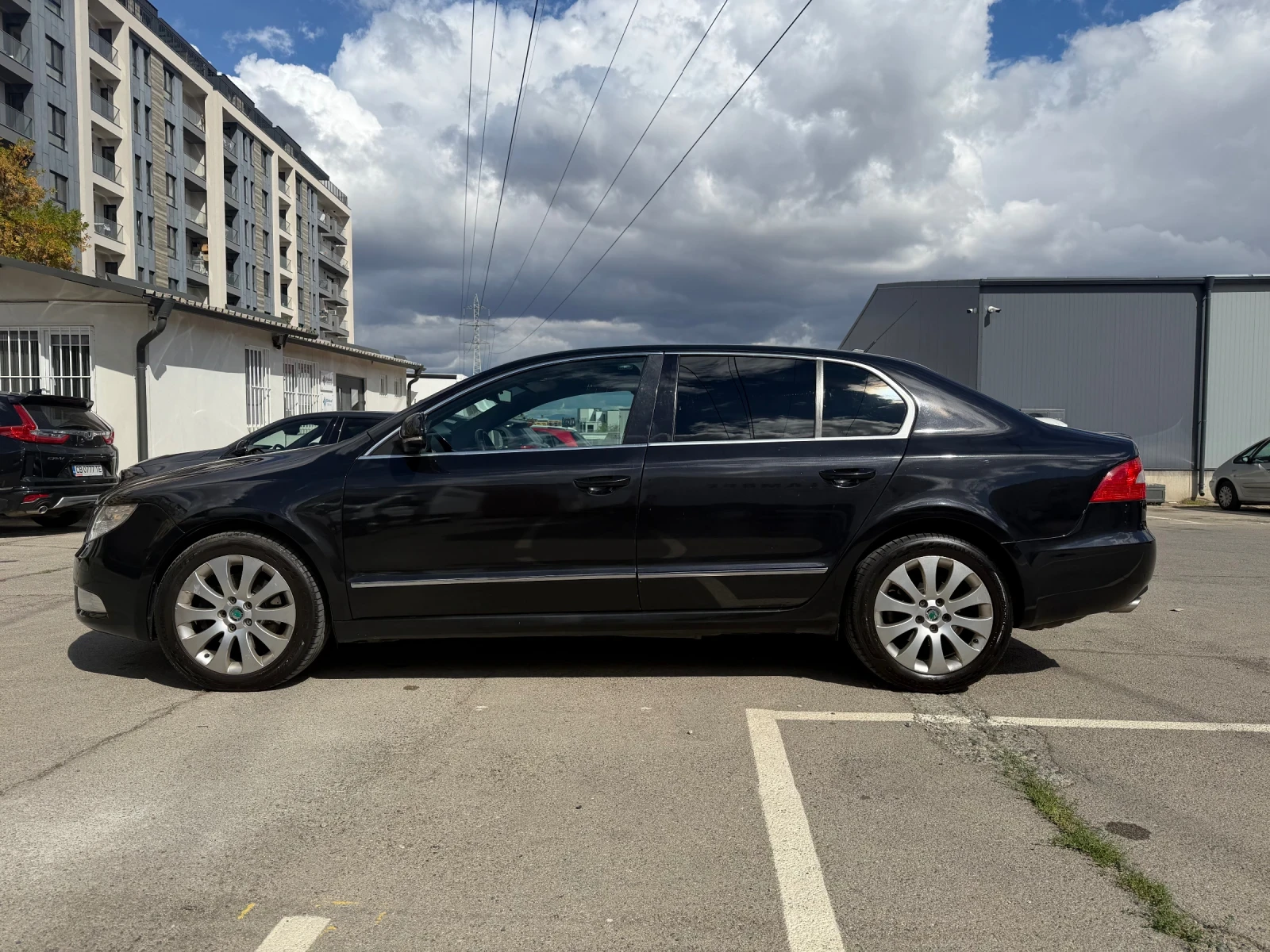 Skoda Superb 2.0 TDI DSG 170, снимка 4 - Автомобили и джипове - 56214125