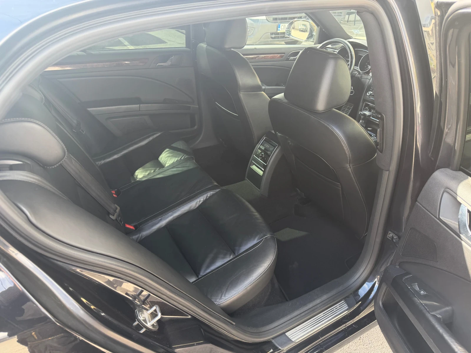 Skoda Superb 2.0 TDI DSG 170, снимка 14 - Автомобили и джипове - 56214125
