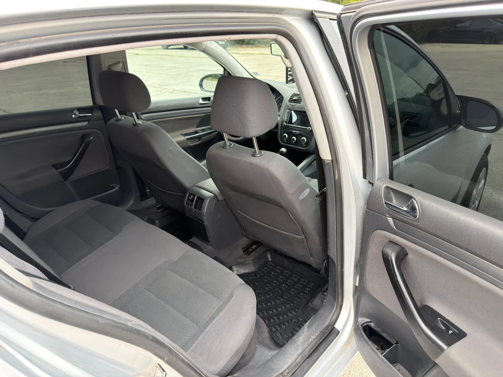 VW Golf, снимка 11 - Автомобили и джипове - 56315189