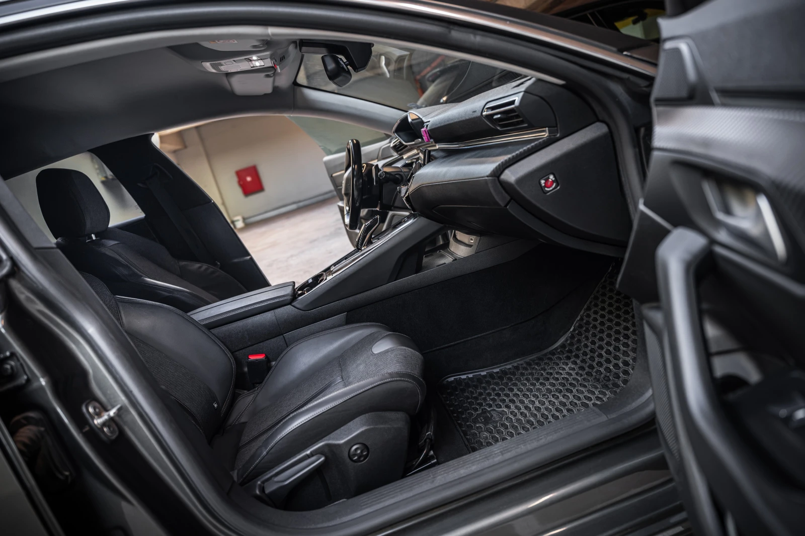 Peugeot 508 1.6 PureTech (181 к.с.), снимка 10 - Автомобили и джипове - 56331736
