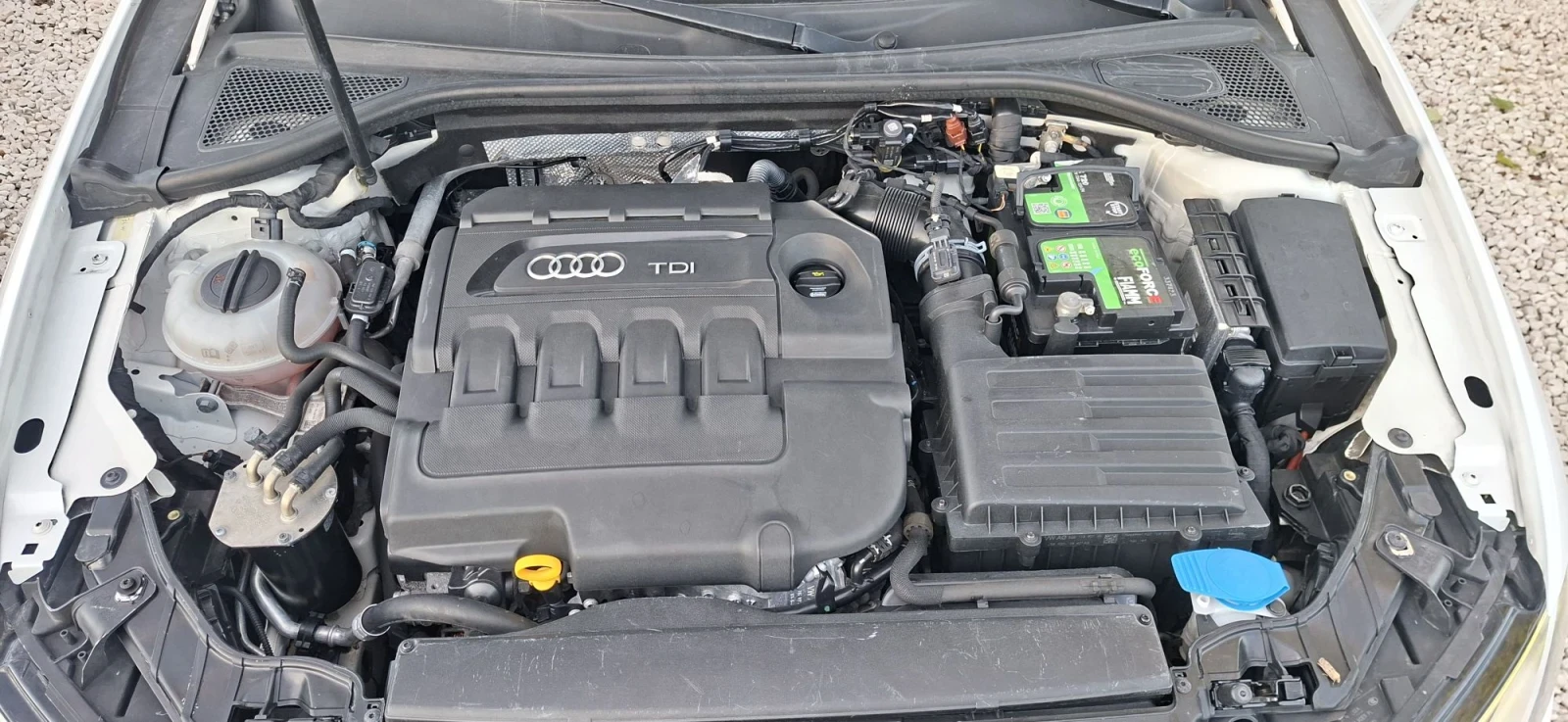 Audi A3 1.6TDI, снимка 16 - Автомобили и джипове - 56362031