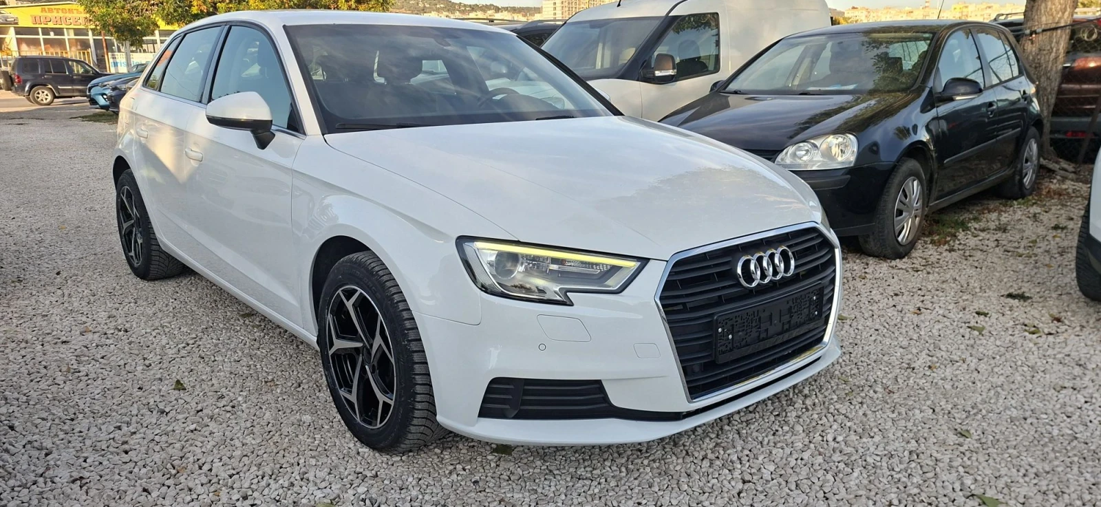 Audi A3 1.6TDI, снимка 2 - Автомобили и джипове - 56362031