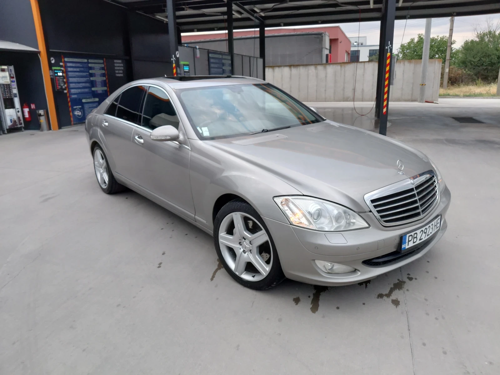 Mercedes-Benz S 320