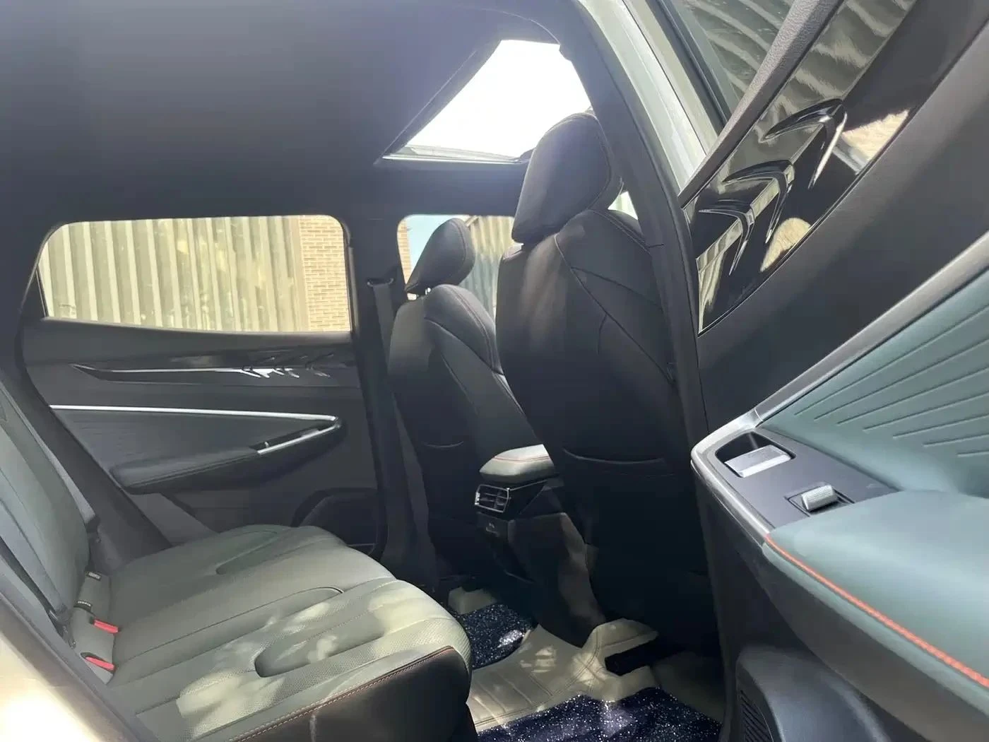 Geely Cityray, снимка 12 - Автомобили и джипове - 56690202