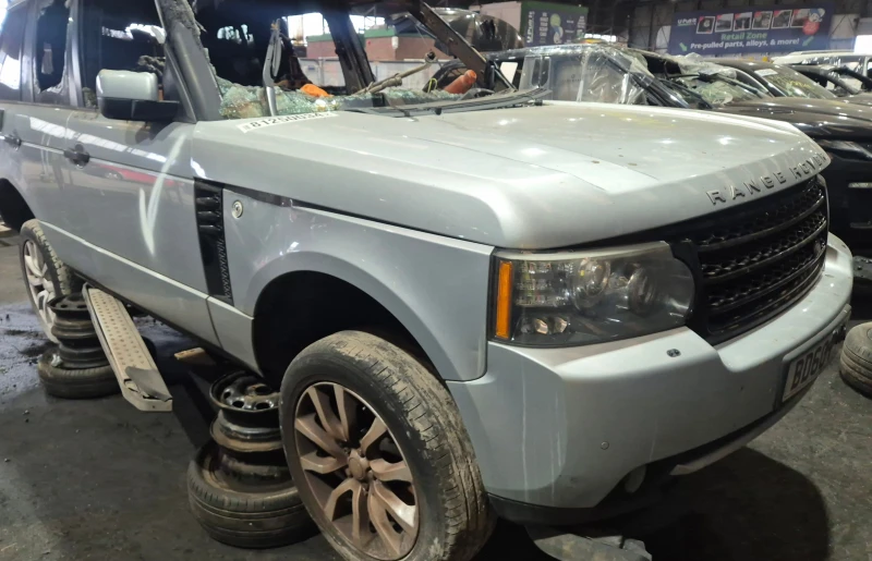 Land Rover Range rover 3.6/4.4 D части, снимка 2 - Автомобили и джипове - 18110400