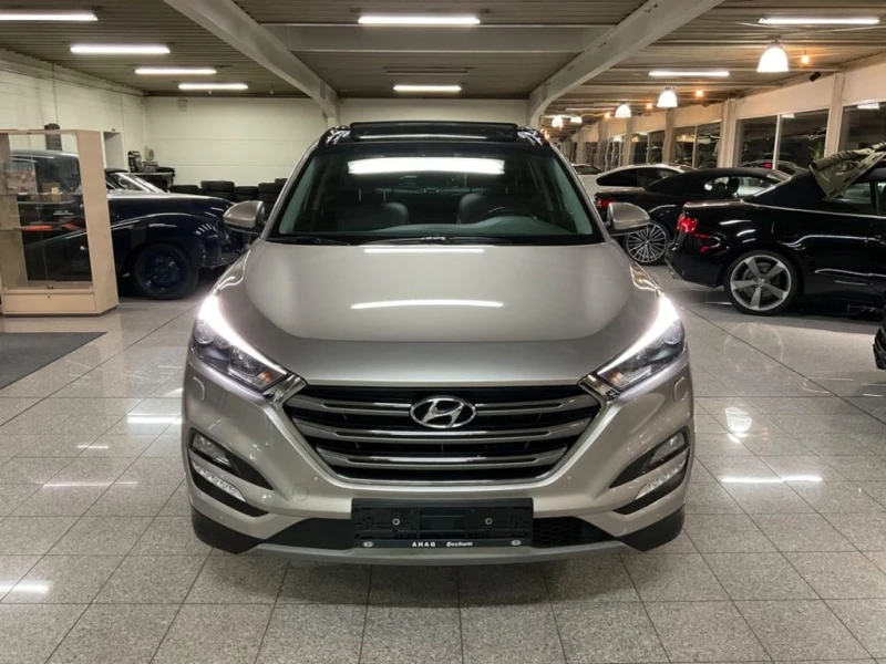 Hyundai Tucson На части 2.0CRDI 4WD , снимка 4 - Автомобили и джипове - 39629417