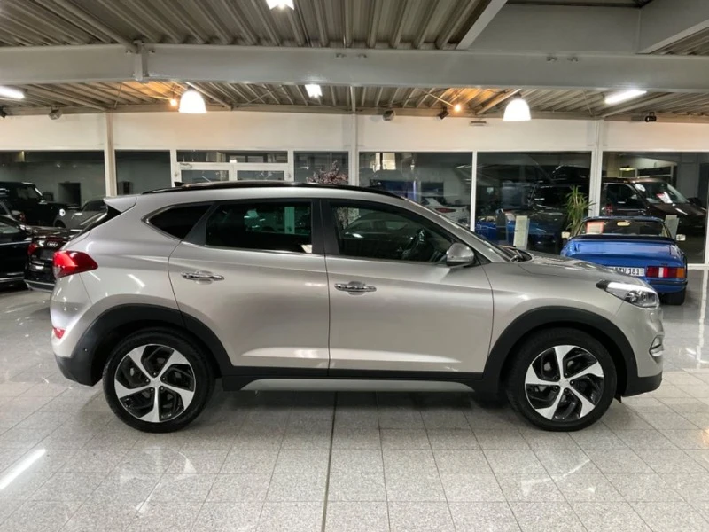 Hyundai Tucson На части 2.0CRDI 4WD , снимка 6 - Автомобили и джипове - 39629417