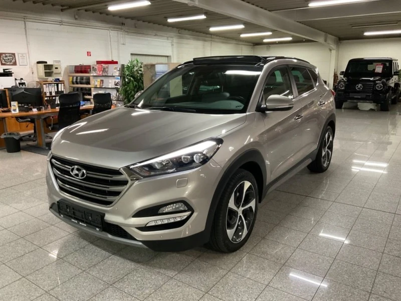 Hyundai Tucson На части 2.0CRDI 4WD , снимка 3 - Автомобили и джипове - 39629417