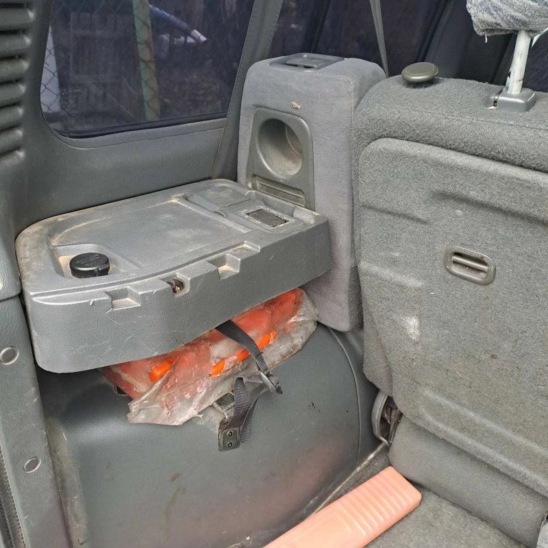 Mitsubishi Pajero, снимка 13 - Автомобили и джипове - 53078054