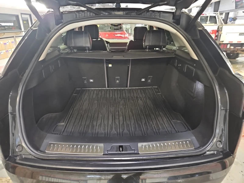 Land Rover Range Rover Velar * * CARFAX * * АВТО КРЕДИТ * * , снимка 13 - Автомобили и джипове - 53065417
