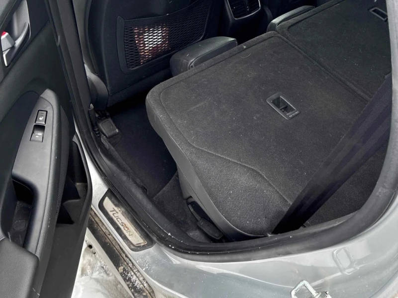Hyundai Tucson * ULTIMATE * CARFAX * ЦЕНА ДО БЪЛГАРИЯ, снимка 11 - Автомобили и джипове - 53095442