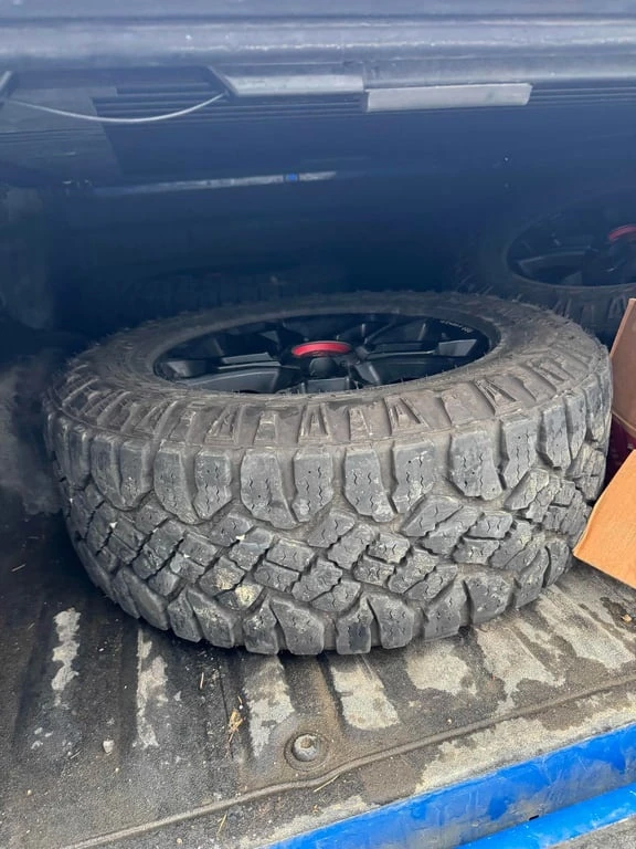 Toyota Tundra * 4x4 Double Cab Limited 5.7L * CARFAX * БЕЗ ПЪРВО, снимка 13 - Автомобили и джипове - 53203863