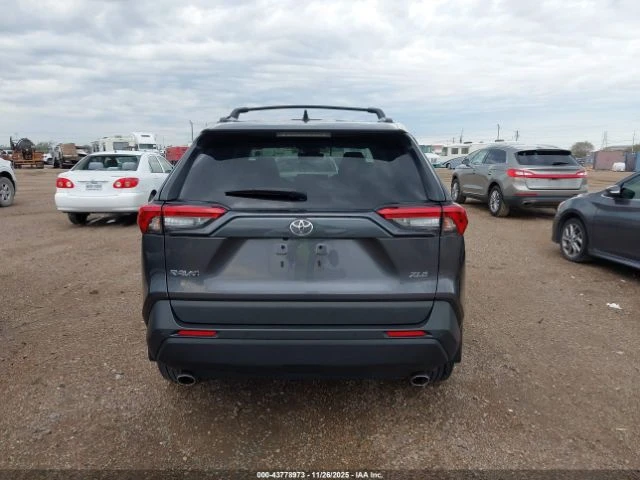 Toyota Rav4 XLE PREMIUM - изображение 5