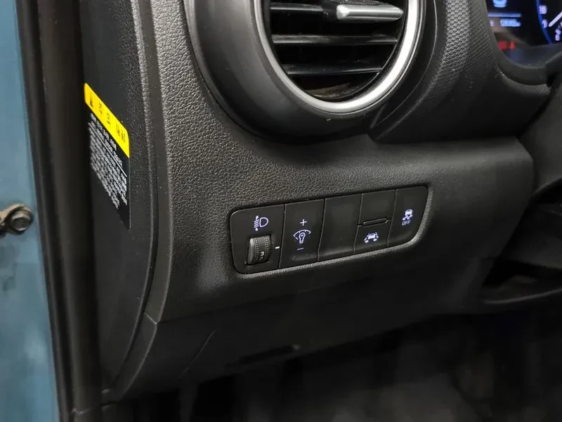 Hyundai Kona 1.6, снимка 15 - Автомобили и джипове - 54639973