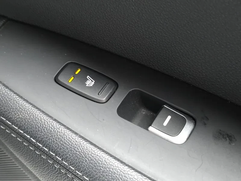 Kia Sorento The New Sorento Diesel 2.0 2Wd Luxury, снимка 16 - Автомобили и джипове - 55640064