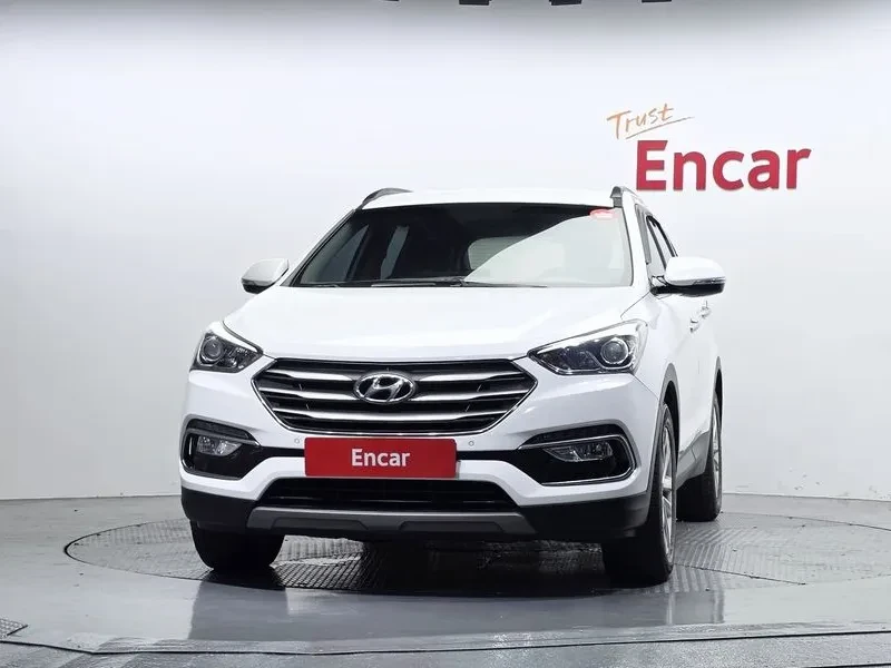Hyundai Santa fe 2.0T 2WD , снимка 3 - Автомобили и джипове - 56354508