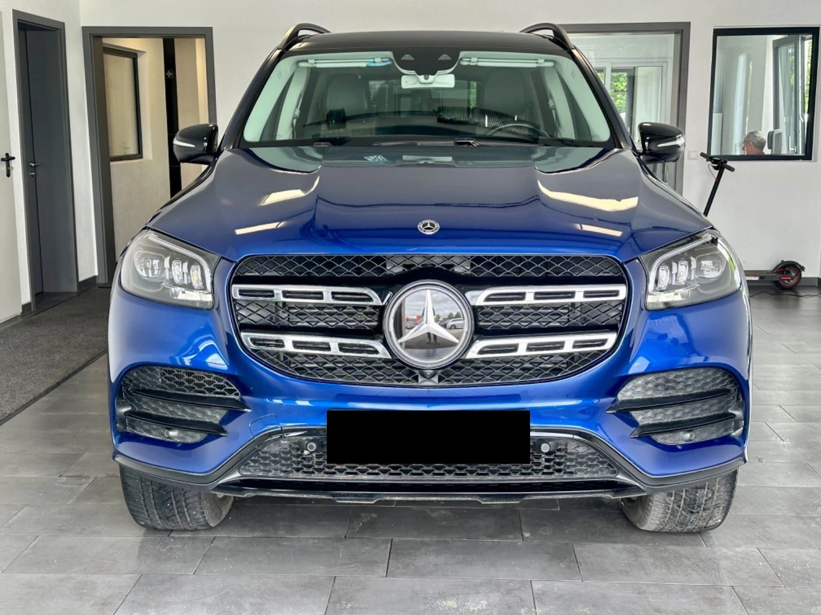 Mercedes-Benz GLS 400 d/ AMG/ 4-MATIC/ NIGHT/ PANO/ BURM/ DISTRONIC/ TV/ - изображение 2