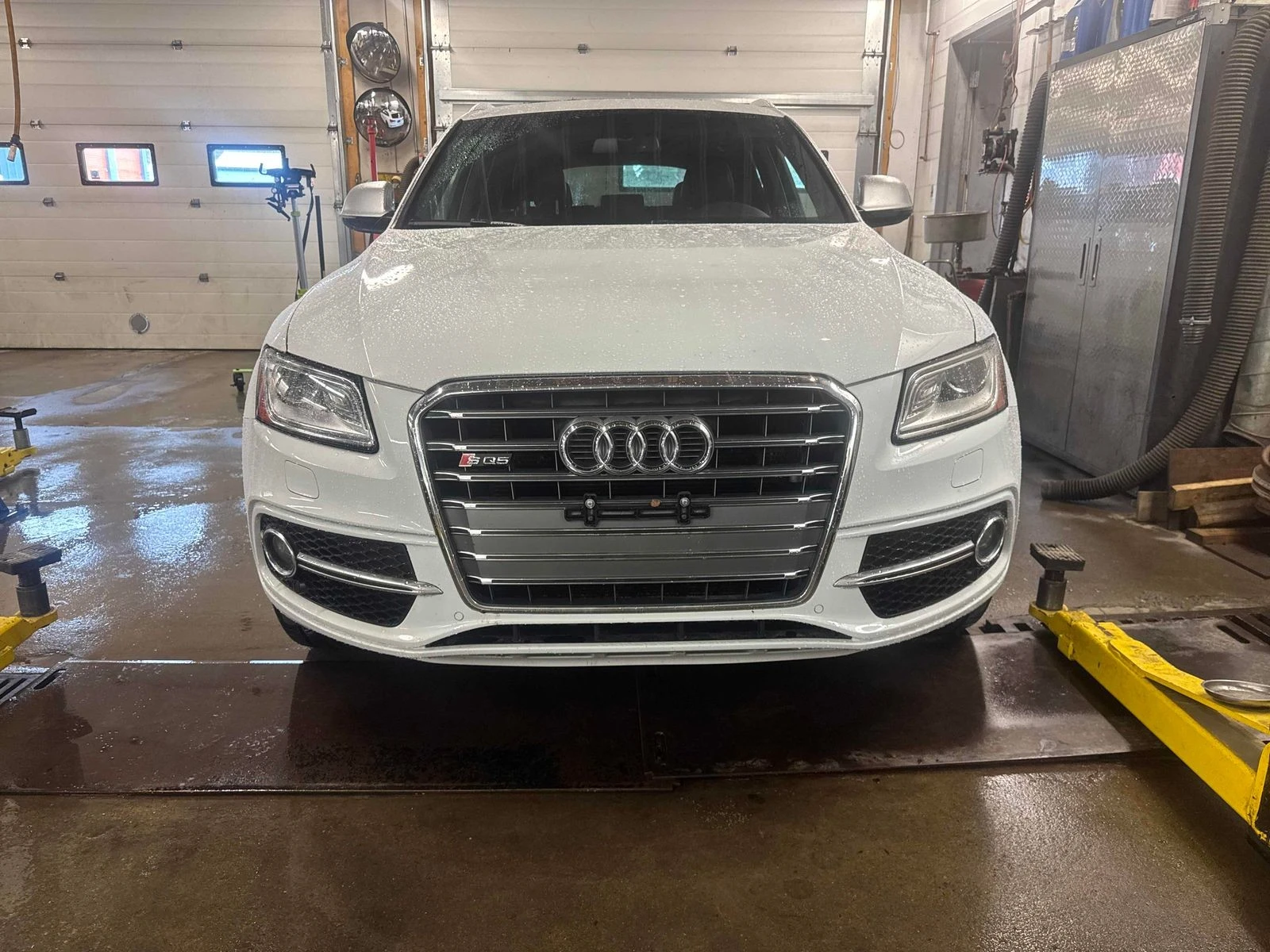 Audi SQ5 CARFAX АВТО КРЕДИТ  - изображение 3