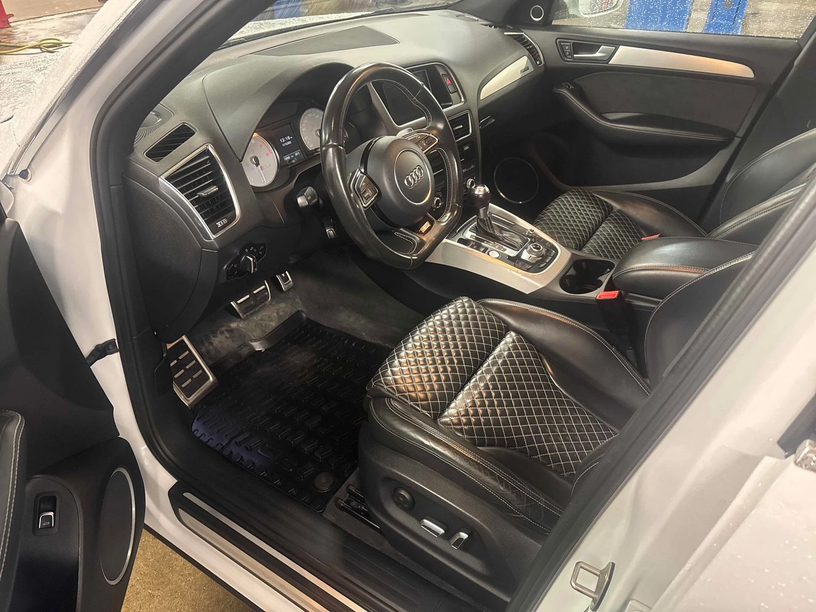 Audi SQ5 CARFAX АВТО КРЕДИТ  - изображение 6