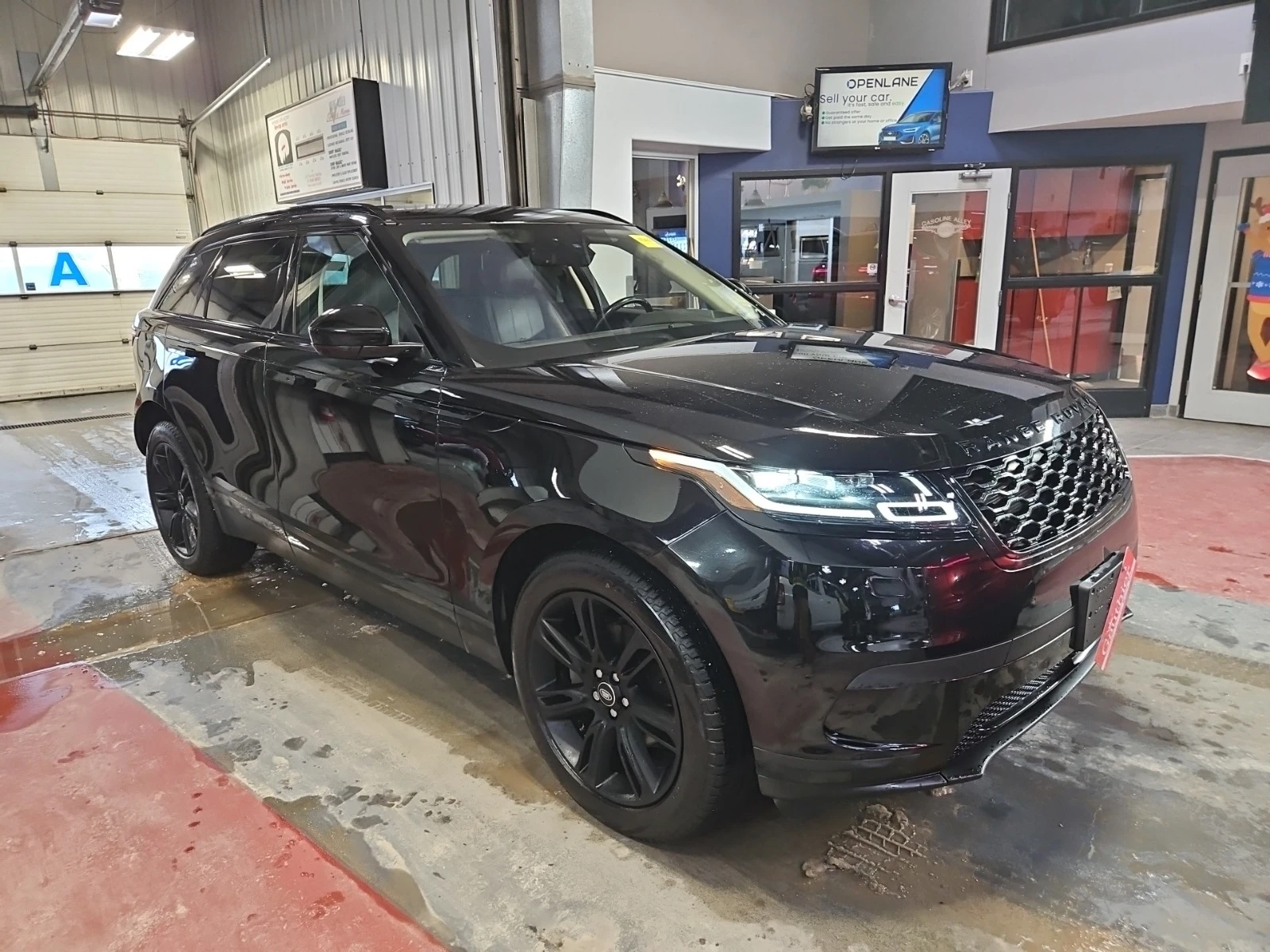 Land Rover Range Rover Velar * * CARFAX * * АВТО КРЕДИТ * *  - изображение 2