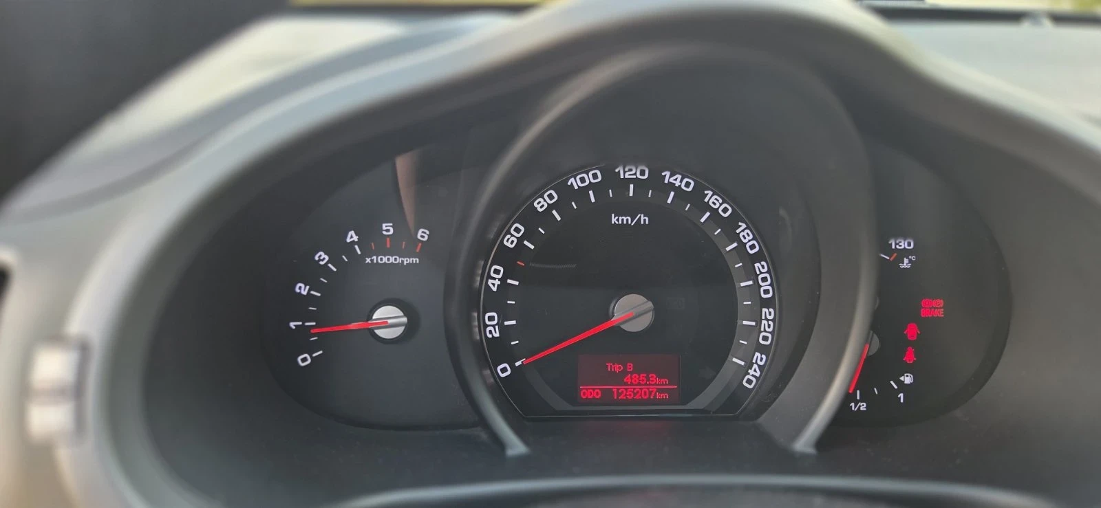 Kia Sportage, снимка 8 - Автомобили и джипове - 55617595