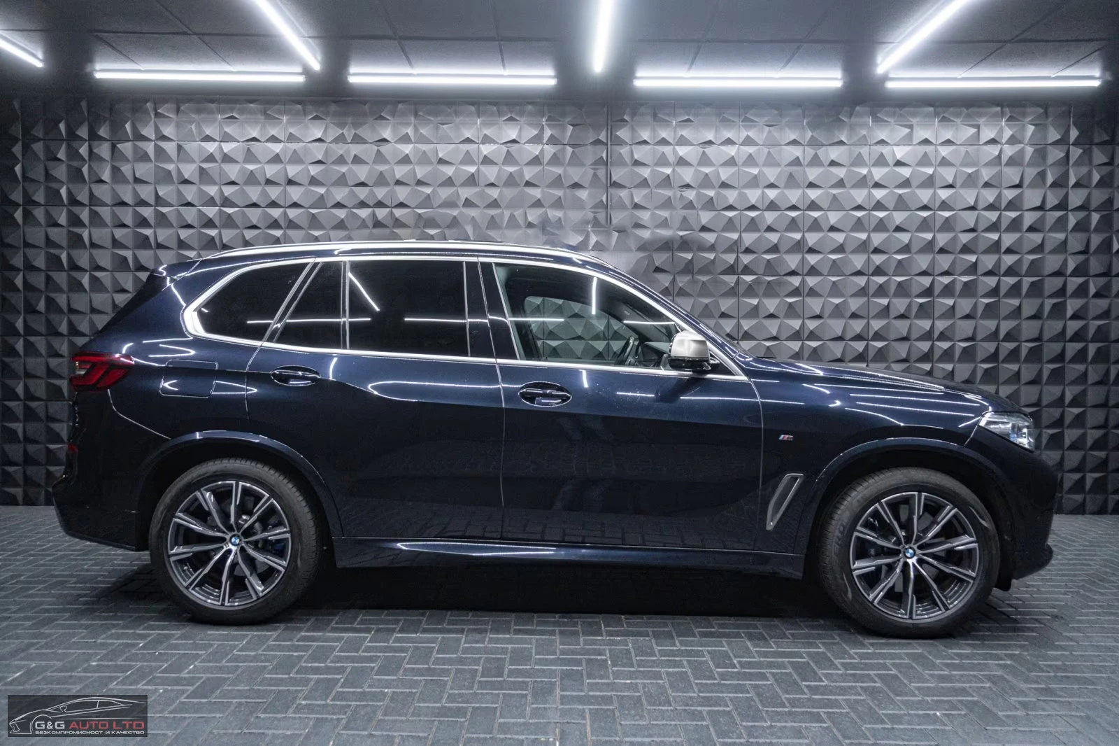 BMW X5 M50i/530HP/PANO/LASER/360/H&K/KLESS/ACC/416z | Mobile.bg � ����������� 5