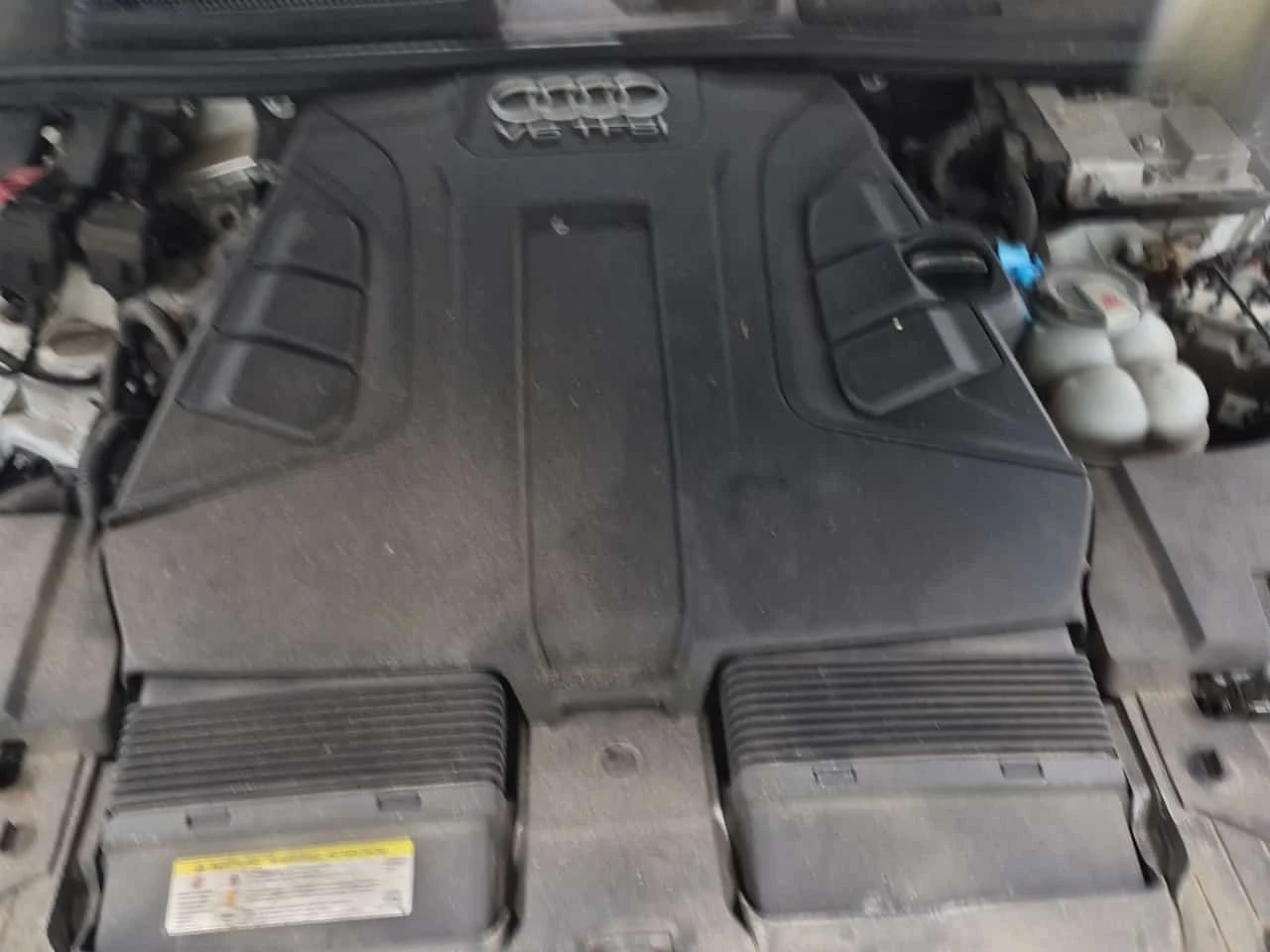 Audi Q7 * Technik * S-Line * 7 МЕСТЕН * PANO, снимка 16 - Автомобили и джипове - 55737247
