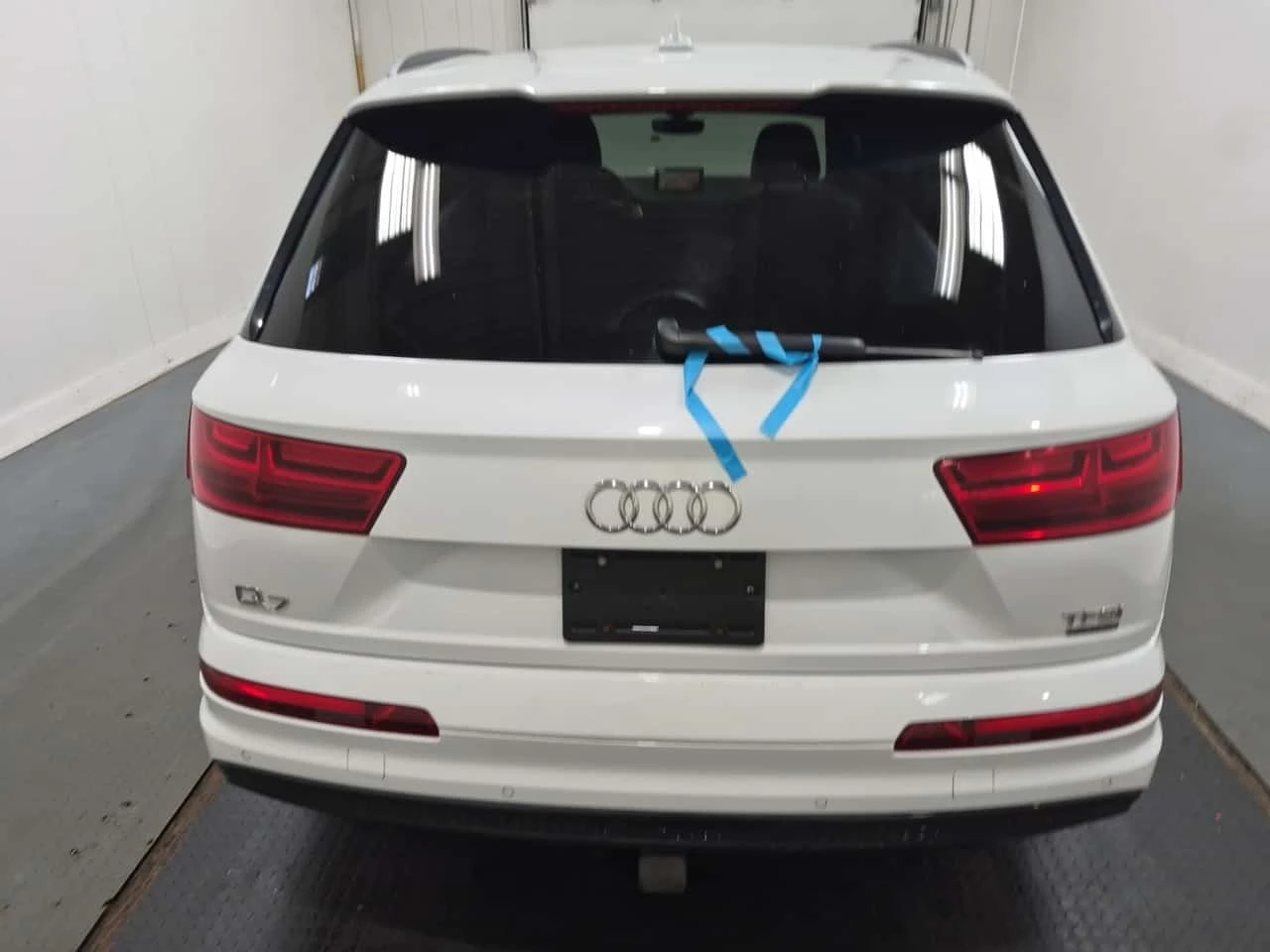 Audi Q7 * Technik * S-Line * 7 МЕСТЕН * PANO, снимка 17 - Автомобили и джипове - 55737247