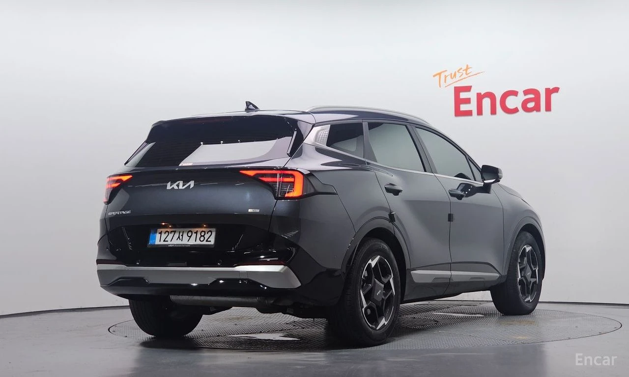 Kia Sportage Hybrid| SIGNATURE| HEAD UP| 360| DIST| ОБДУХВАНЕ, снимка 2 - Автомобили и джипове - 55902207