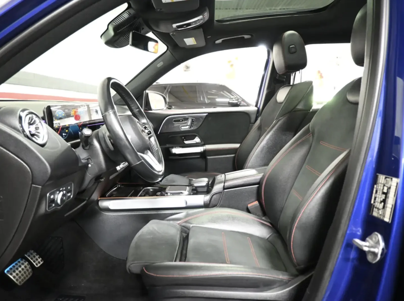 Mercedes-Benz GLB 250 2021 Mercedes-Benz GLB 250 4MATIC, снимка 7 - Автомобили и джипове - 55941539
